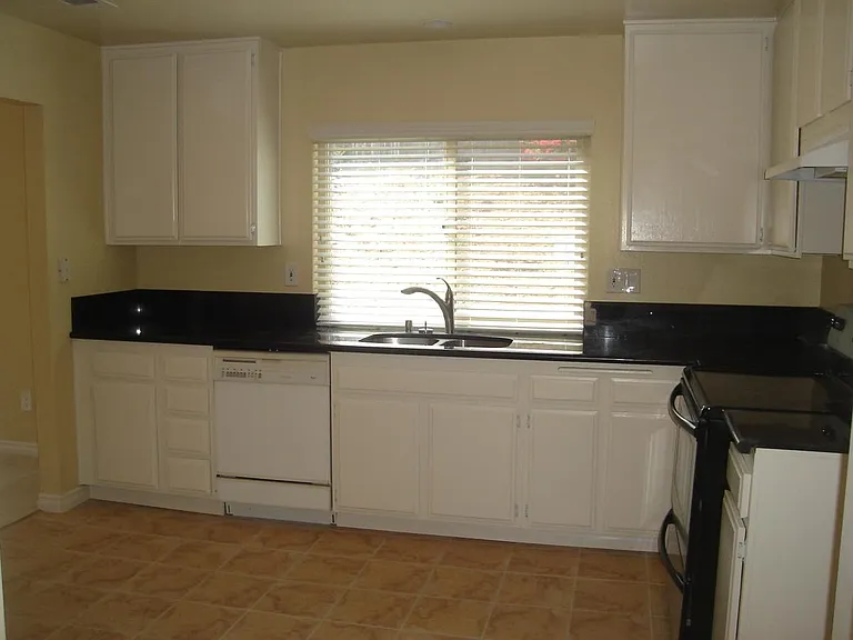 8921 Oviedo St — Photo 8