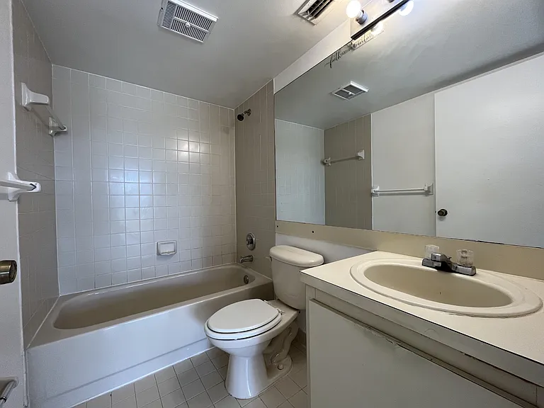 5200 NW 31st Ave #J160 — Photo 13