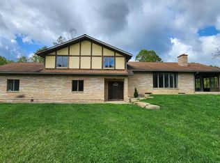 701 Beechview Rd, Mount Hope, WV 25880