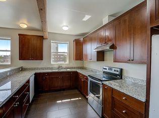 4701 Brooklyn Ave NE #2F, Seattle, WA 98105