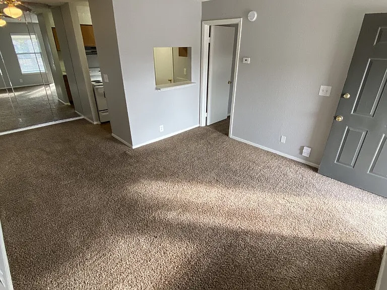 Stonebrook — Photo 10