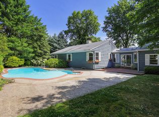 17 Lawrie Rd, Atlantic Highlands, NJ 07716