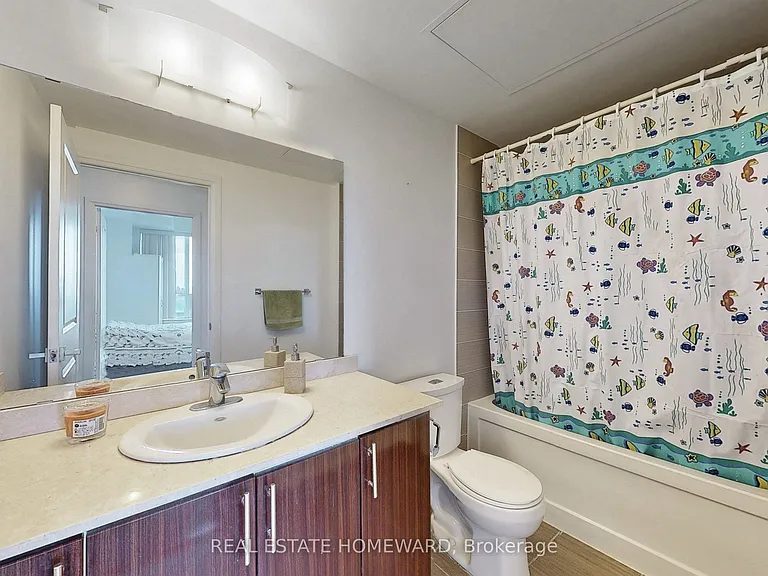 7161 Yonge St #2430 — Photo 22