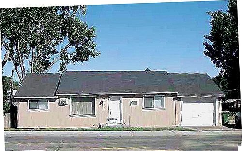 1st image of 642 S 38th Ave