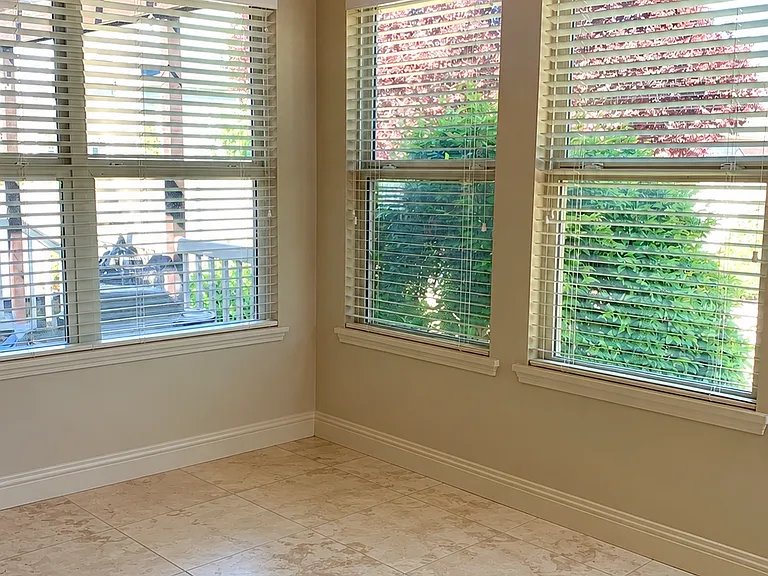 821 Pebble Brook Ln — Photo 7