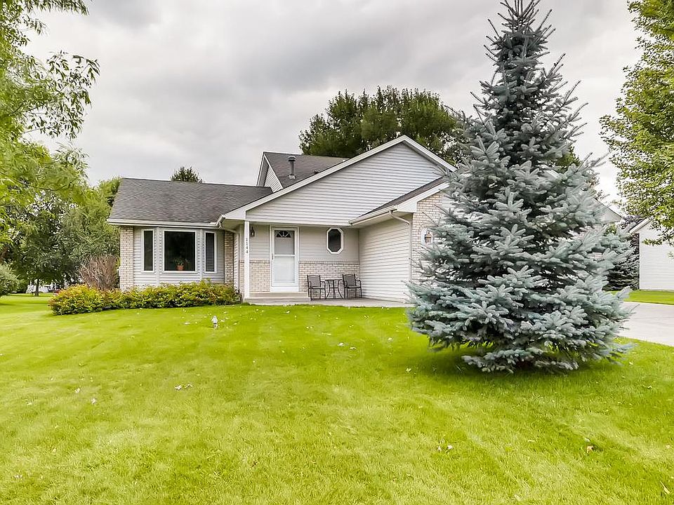 1st image of 1144 Dawn Ln