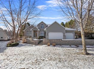 2604 Sage Dr, Green Bay, WI 54302