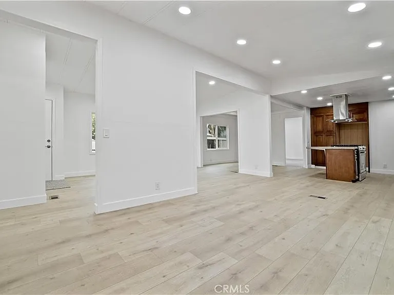 32549 Crescent Ave — Photo 6