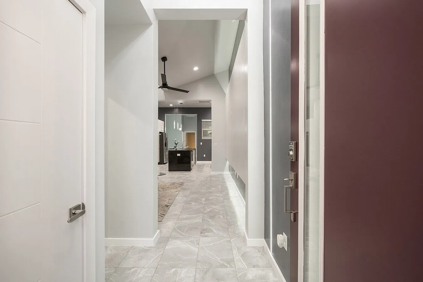 4 bed, 1465 sqft, $2,295 — Photo 3
