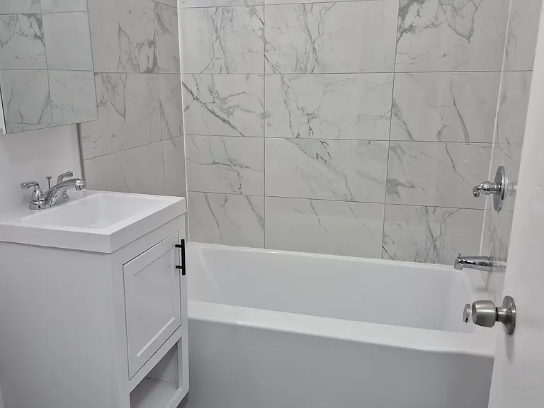 2208 Murray Ave #D — Photo 5