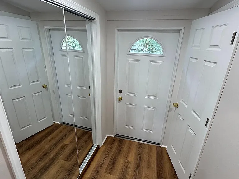683 Knowles Ave — Photo 7