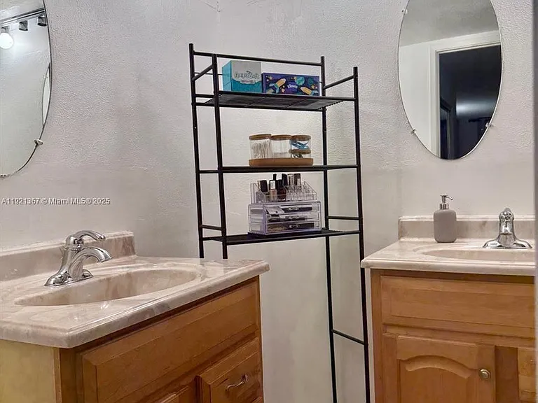 1670 NE 191st St #1153 — Photo 7