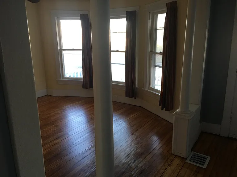 1504 Garden Dr #2 — Photo 3