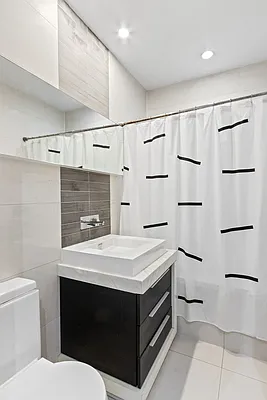Rented by Nest Seekers International | media 5
