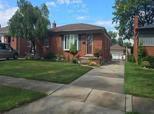 22025 Share St, Saint Clair Shores, MI 48082