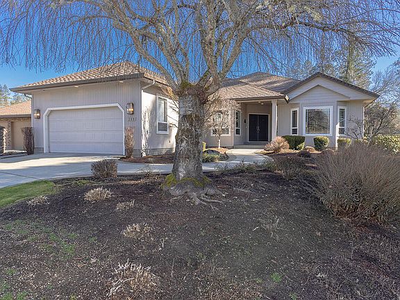 3rd image of 209 Twisted Pines Dr
