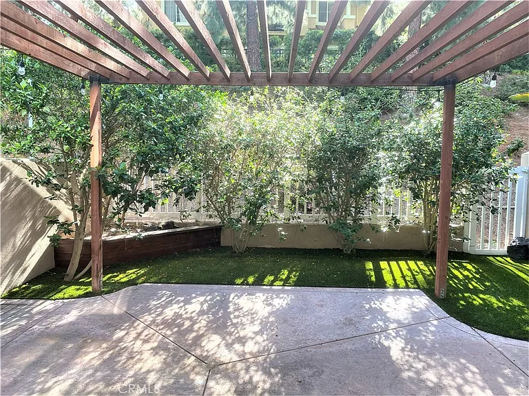 5 Meadowbrook — Photo 14