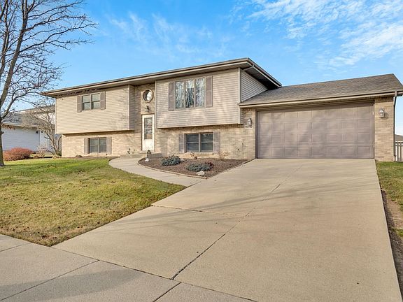 2nd image of 11710 N Magoun Dr