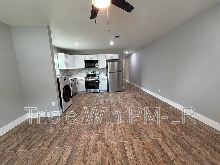 1215 Dennison St #A — Photo 4