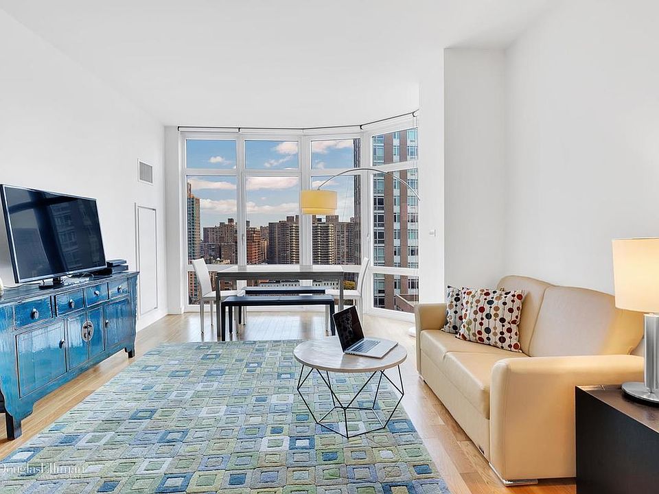 1st image of 555 W 59th St APT 22G