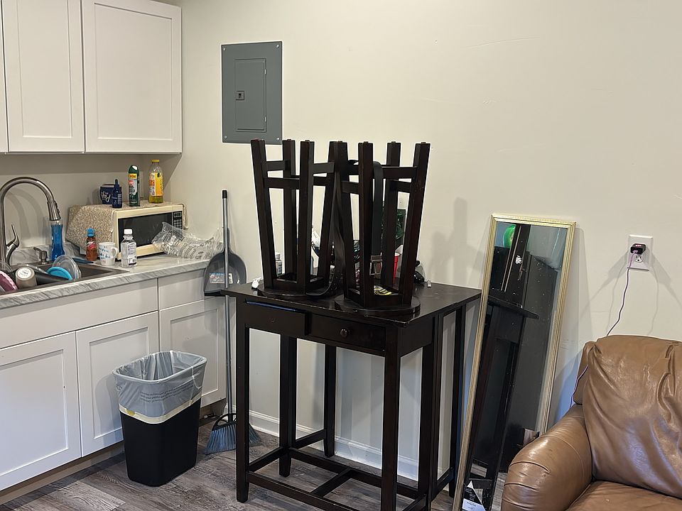 2nd image of 611 Alex Dr