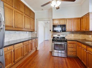 852 Bungalow Ct, New Orleans, LA 70119