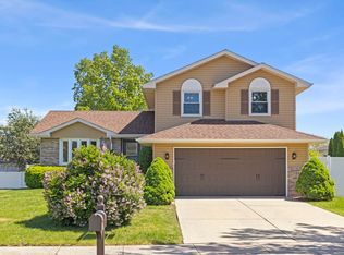 2810 Billie Limacher Ln, Plainfield, IL 60586