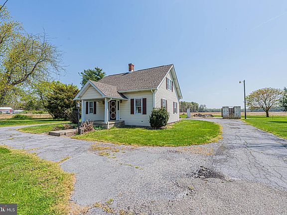 2nd image of 36455 Dupont Blvd