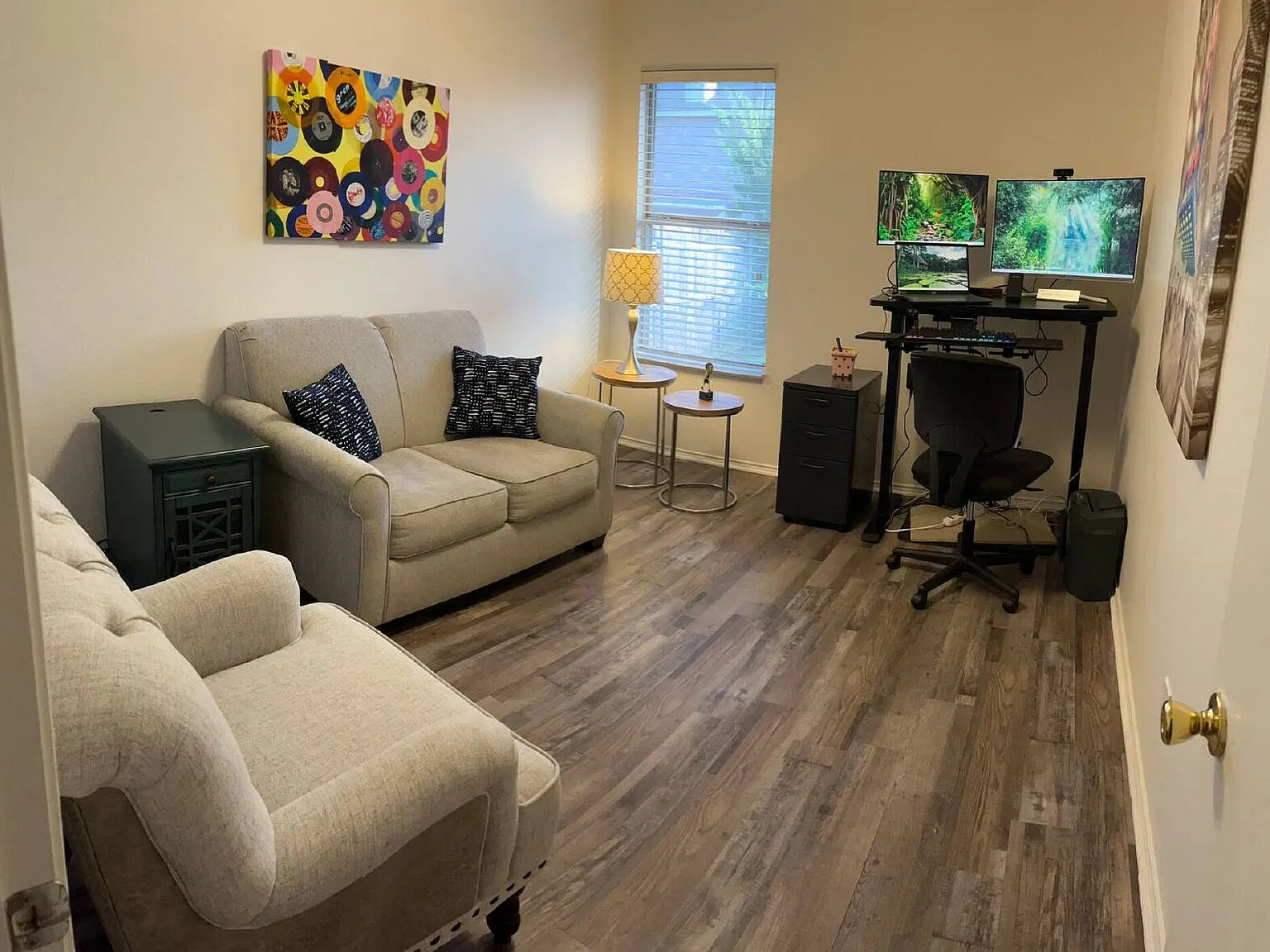 3 bed, 2.0 bath, 1265 sqft, $1,950 — Photo 2