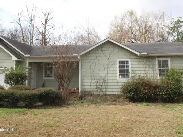 1205 Wright St, Greenwood, MS 38930