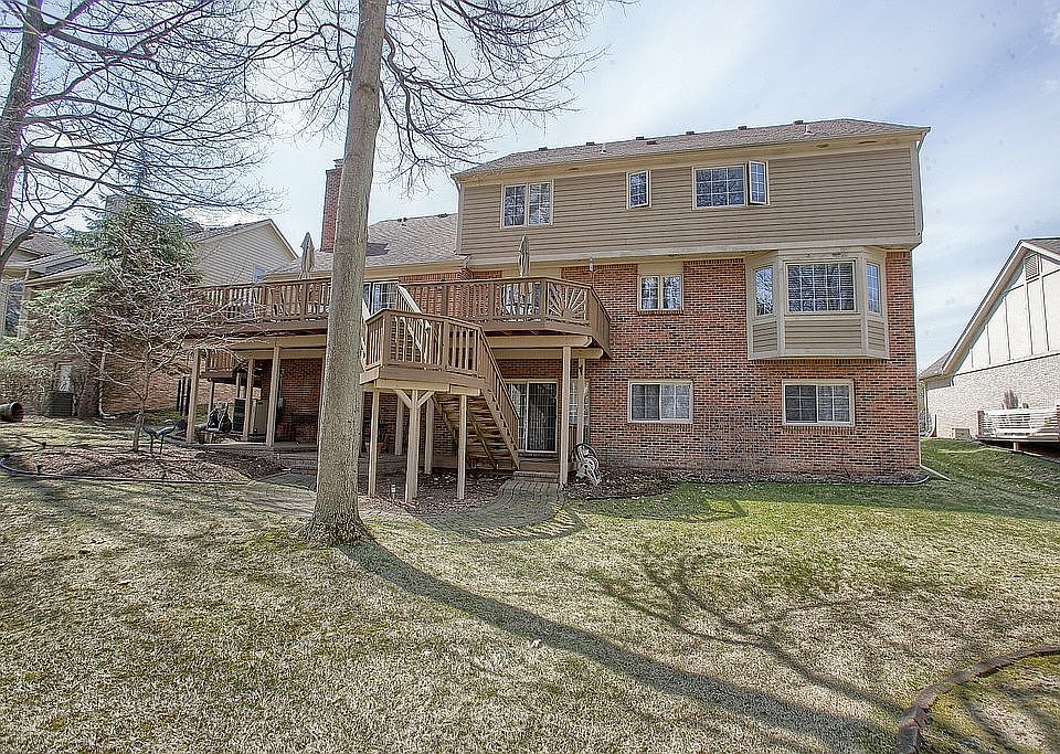 2nd image of 30722 Knighton Dr