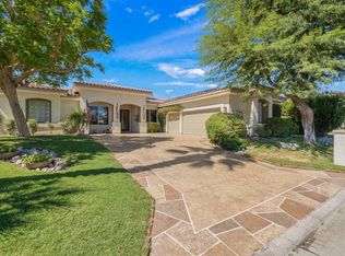 11 Hillcrest Dr, Palm Desert, CA 92260