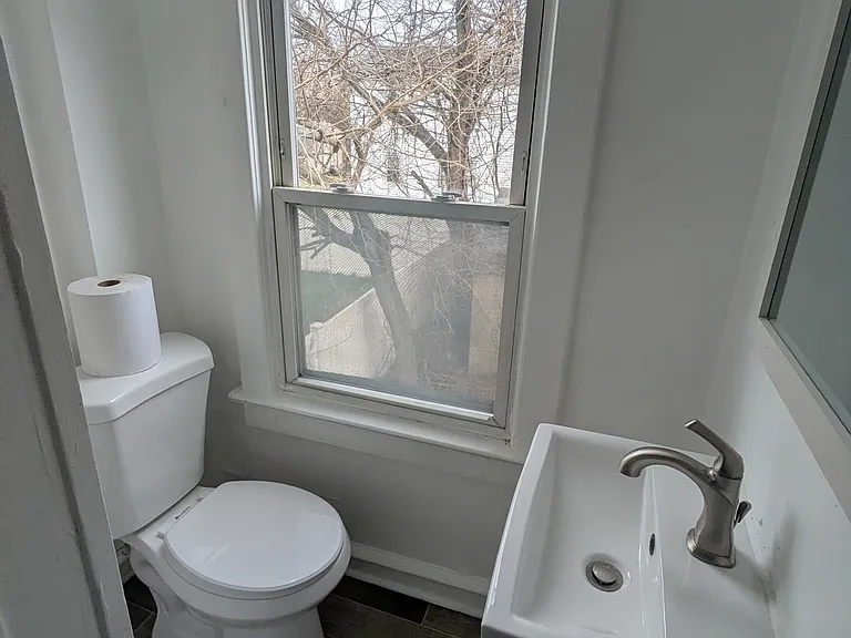 30 Carpenter St — Photo 5