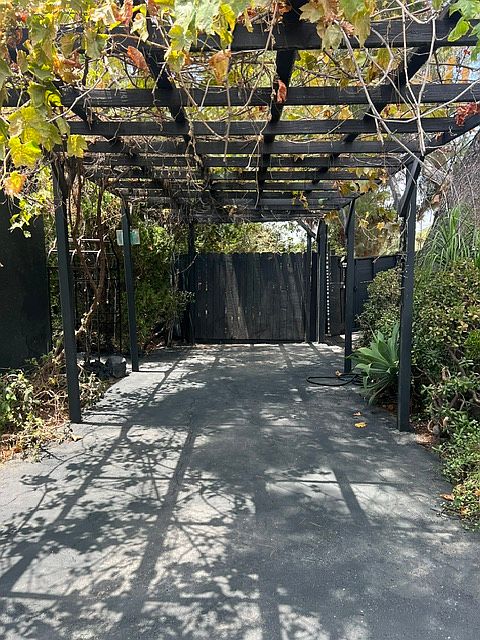 1st image of 9912 La Tuna Canyon Rd