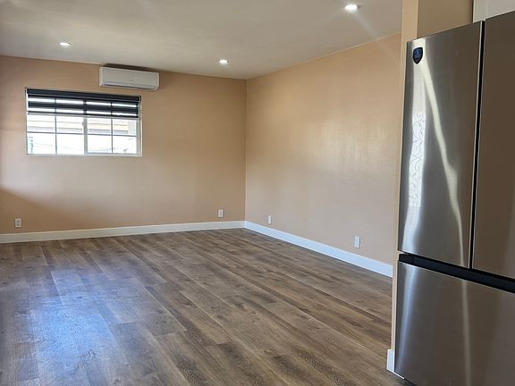 3rd image of 10731 Stanford Ave #A