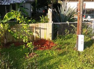 1117 Junior Lake Dr, Interlachen, FL 32148