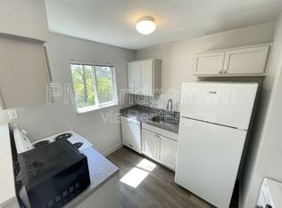 4800 SE Boardman Ave APT 4, Milwaukie, OR 97267