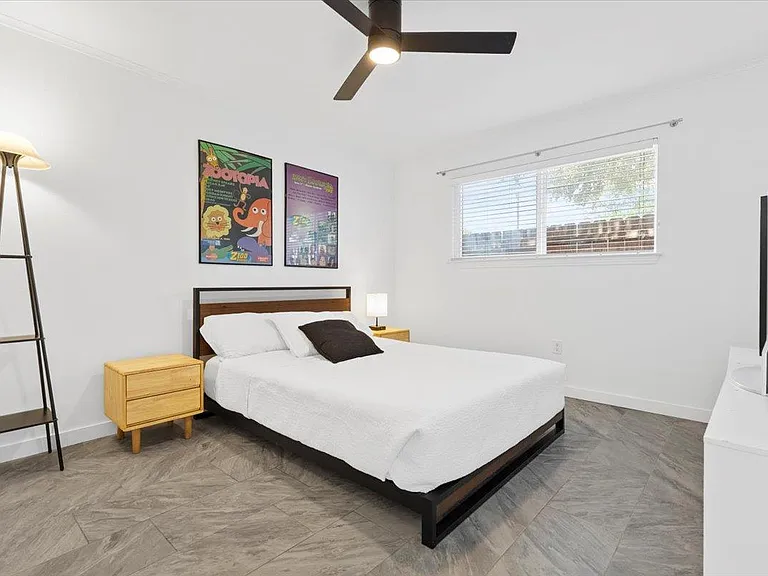 1422 Collier St #103 — Photo 13