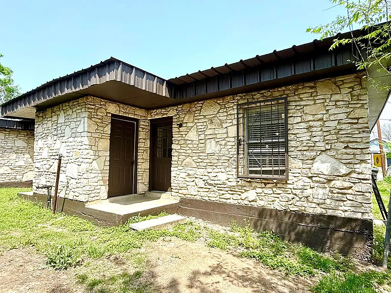 520 Prado St — Photo 18