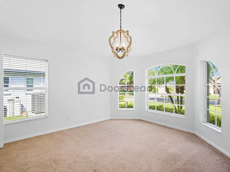 1256 Jasmine Lake Dr — Photo 30