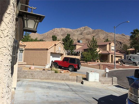 3rd image of 7264 Laveta Ln