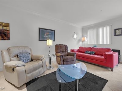 270 E Flamingo Rd UNIT 106, Las Vegas, NV, 89169