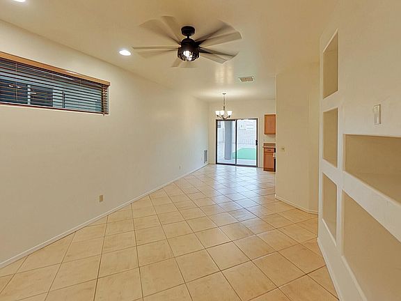 3rd image of 317 E Calle Criba