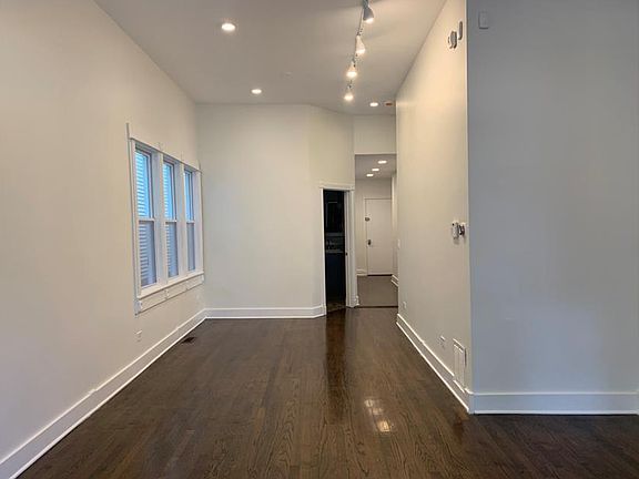 2nd image of 3144 N Clifton Ave #1