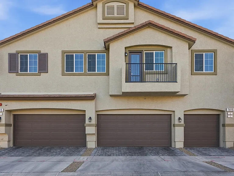 7815 Jupiter Sky St #1 — Photo 32
