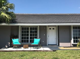 18462 SW 87th Pl, Cutler Bay, FL 33157