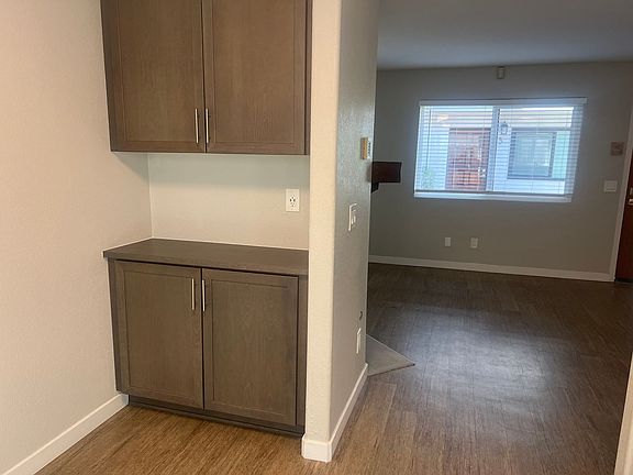 2nd image of 4525 Campus Ave APT 4
