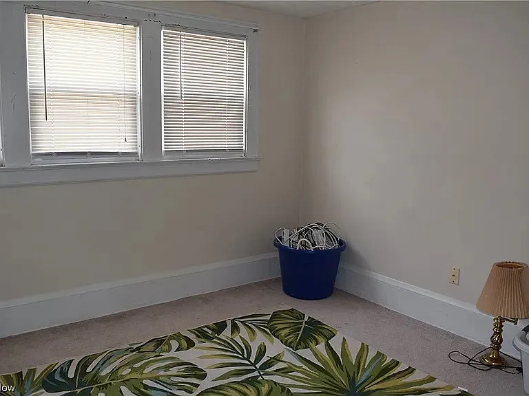 4 bed, 1170 sqft, $1,000 — Photo 4