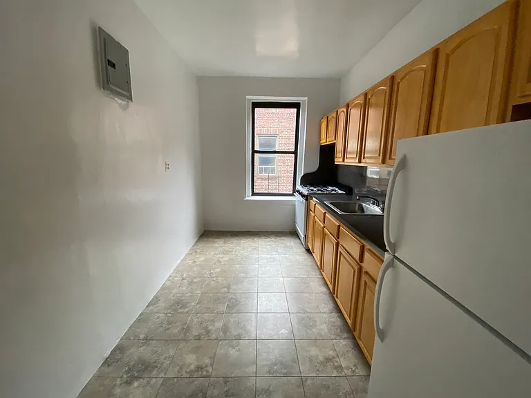 83-15 118th St #6H — Photo 5