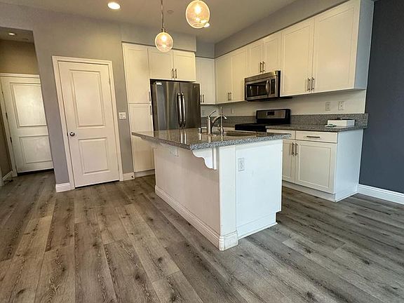 2nd image of 56 Linden Ln